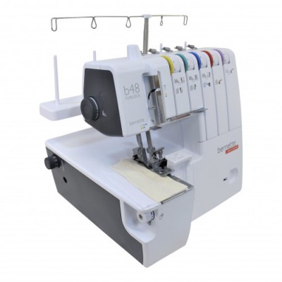 Bernina Bernette  B48